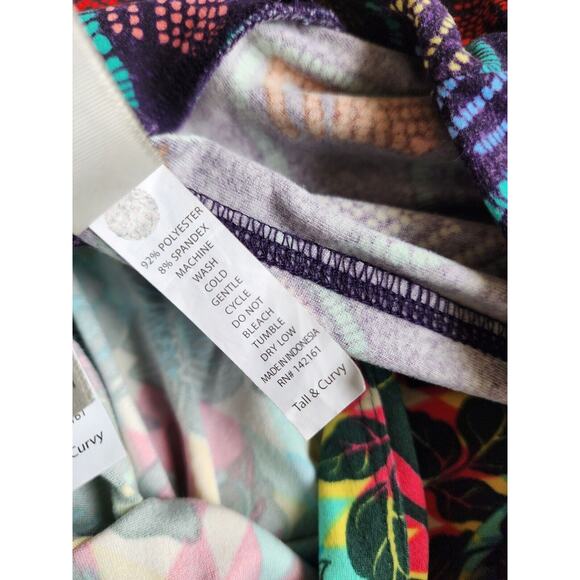 LuLaRoe-Leggings-Long Length-Different Patterns-2 @ Tall & Curvy-1 @ One Size - Picture 15 of 15